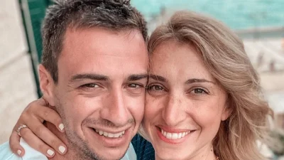 Μυρτώ Καζή: Μητέρα για τρίτη φορά - Οι πρώτες συγκινητικές φωτογραφίες με την κόρη & τον σύζυγό της στο μαιευτήριο
