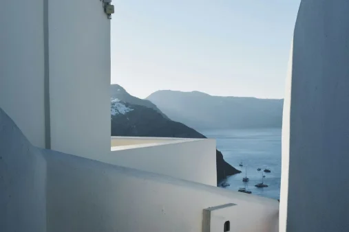Καιρός σήμερα 27/8: Αρχίζουν και πέφτουν οι θερμοκρασίες στα νησιά