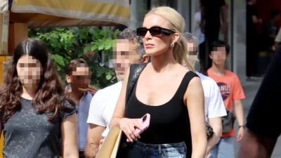 Κατερίνα Καινούργιου: Σε γυναικολόγο στο Ψυχικό λίγο μετά τις διακοπές της στην Πάρο με τον Παναγιώτη Κουτσουμπή (Φωτογραφία)