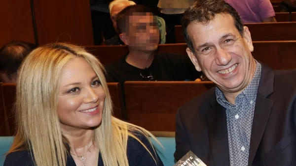 Νάνσυ Ζαμπέτογλου - Νάσος Γαλακτερός: Με τζάκι, μαρμάρινο τραπέζι και πράσινο κήπο - Φωτογραφίες από το μοντέρνο σπίτι τους στα Μελίσσια