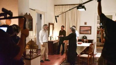 Η παραλία: Backstage φωτογραφίες από τα γυρίσματα της αγαπημένης σειράς που επιστρέφει στην ΕΡΤ