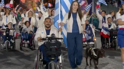 Παραολυμπιακοί Αγώνες 2024: Η συγκινητική παρέλαση της Ελλάδας στην τελετή έναρξης (Βίντεο)