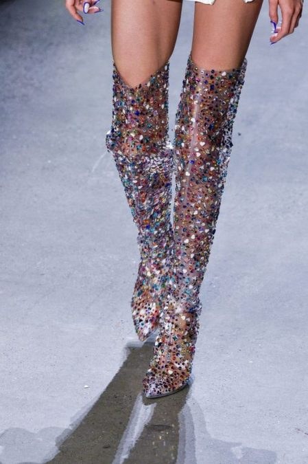 πούλιες και glitter