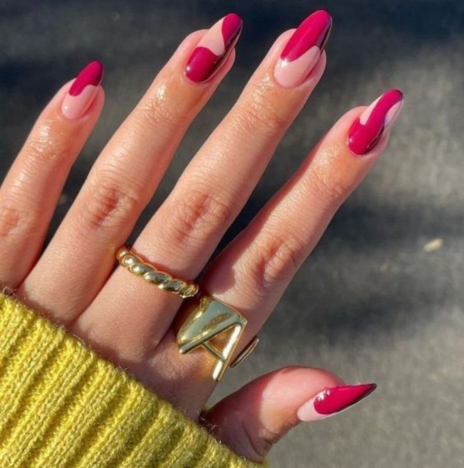 red nails