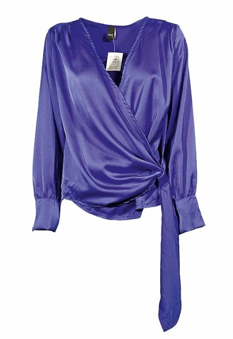 Κρουαζέ top (25,99 ευρώ), yourlook.gr