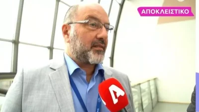 Σάκης Αρναούτογλου: «Υιοθετήσαμε ένα παιδί σε μεγάλη ηλικία – Το σπούδασα με μισθό 900 ευρώ»