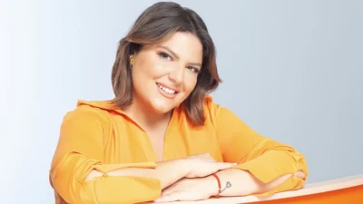 Η Δανάη Μπάρκα στην επίσημη φωτογράφιση του Πάμε Δανάη