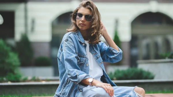 Αυτά είναι τα τέλεια τζιν για τα all-day looks σου - 4 στυλ πρωταγωνιστούν