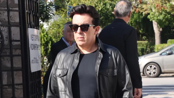 Δημήτρης Γιώτης - Αποκάλυψη: «Αισθάνομαι γκέι ανάμεσα στους στρέιτ και στρέιτ ανάμεσα στους γκέι»