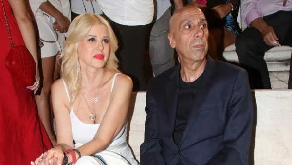 Έλενα Ράπτη: Σπάνια έξοδος με τον σύζυγό της Γιάννη Μπρατάκο - Στο Ηρώδειο βρέθηκε το ζευγάρι