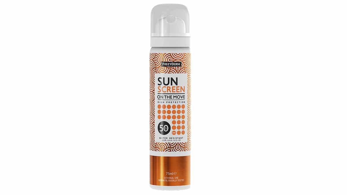 Αδιάβροχο αντηλιακό σπρέι προσώπου, Sun Screen On the Move SPF50, Frezyderm, €19,61 (στα Φαρμακεία)