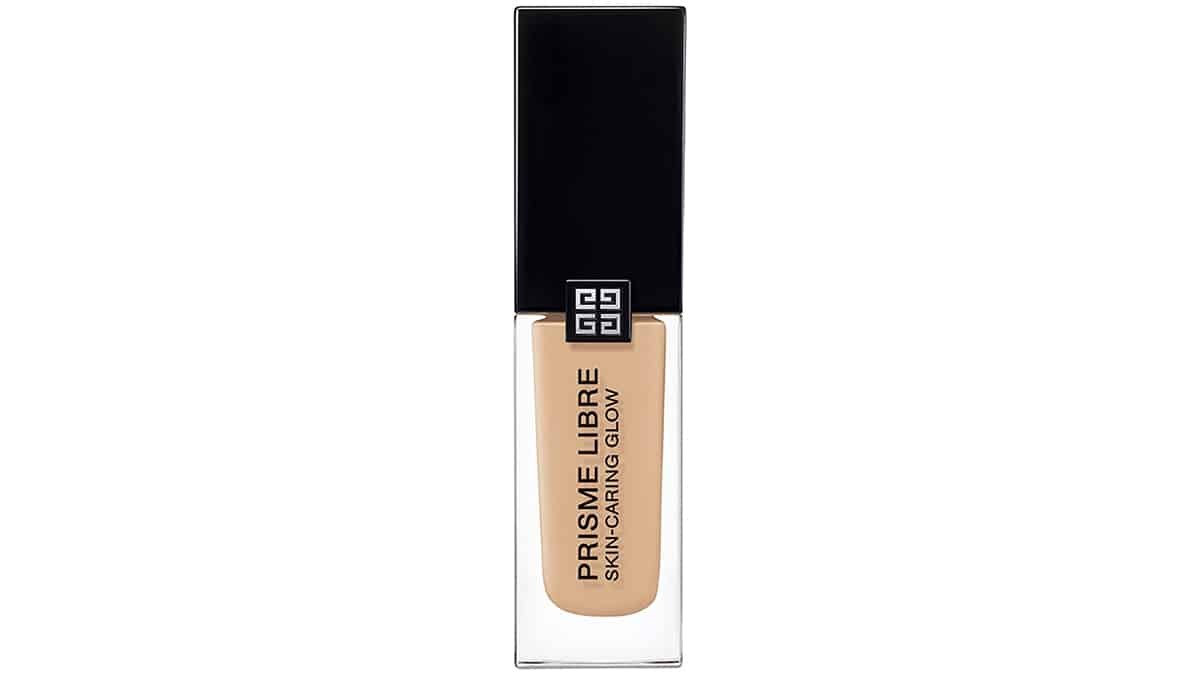 Υγρό makeup λάμψης που περιποιείται την επιδερμίδα, Prisme Libre Skin-Caring Glow No2, Givenchy, €54,40