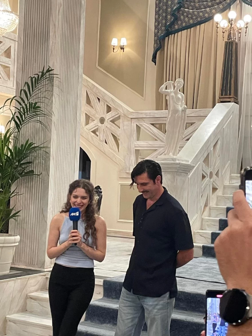 Grand Hotel: Μπήκαμε στα εγκαίνια του πιο πολυτελούς ξενοδοχείου στον ΑΝΤ1 – Τι δήλωσαν οι πρωταγωνιστές