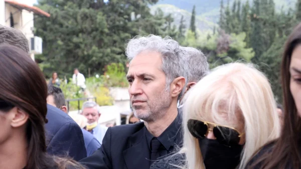 Δημήτρης Κόκοτας: «Αυτά τα πράγματα είναι καραγκιοζιλίκια, ντρέπομαι! Μη τρελαθώ!» - Ξέσπασε η αδερφή του για τα δημοσιεύματα που κυκλοφορούν