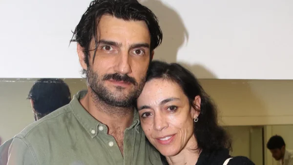 Νίκος Κουρής: Τραγουδίστρια η γυναίκα που βρίσκεται δίπλα του μετά τον χωρισμό