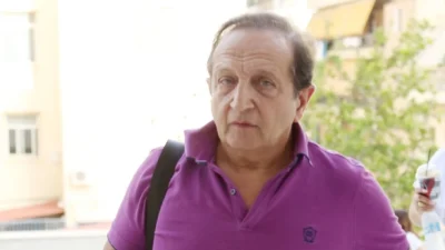 Σπύρος Μπιμπίλας: «Δεν έχω ερωτικές επαφές - Με νοιάζει να υπάρχει ένας άνθρωπος να με συγκλονίζει»