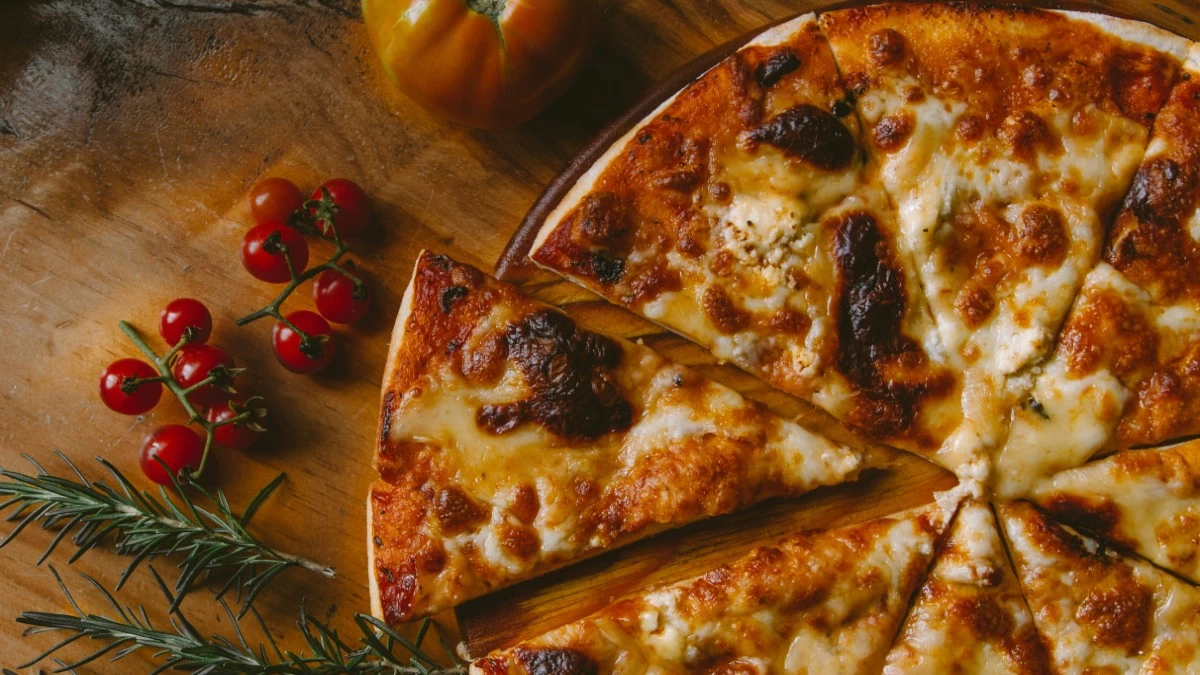 H διάσημη πίτσα του Jamie Oliver χωρίς φούρνο που έχει γίνει viral - Eίναι ό,τι πιο γευστικό & εύκολο θα δοκιμάσεις