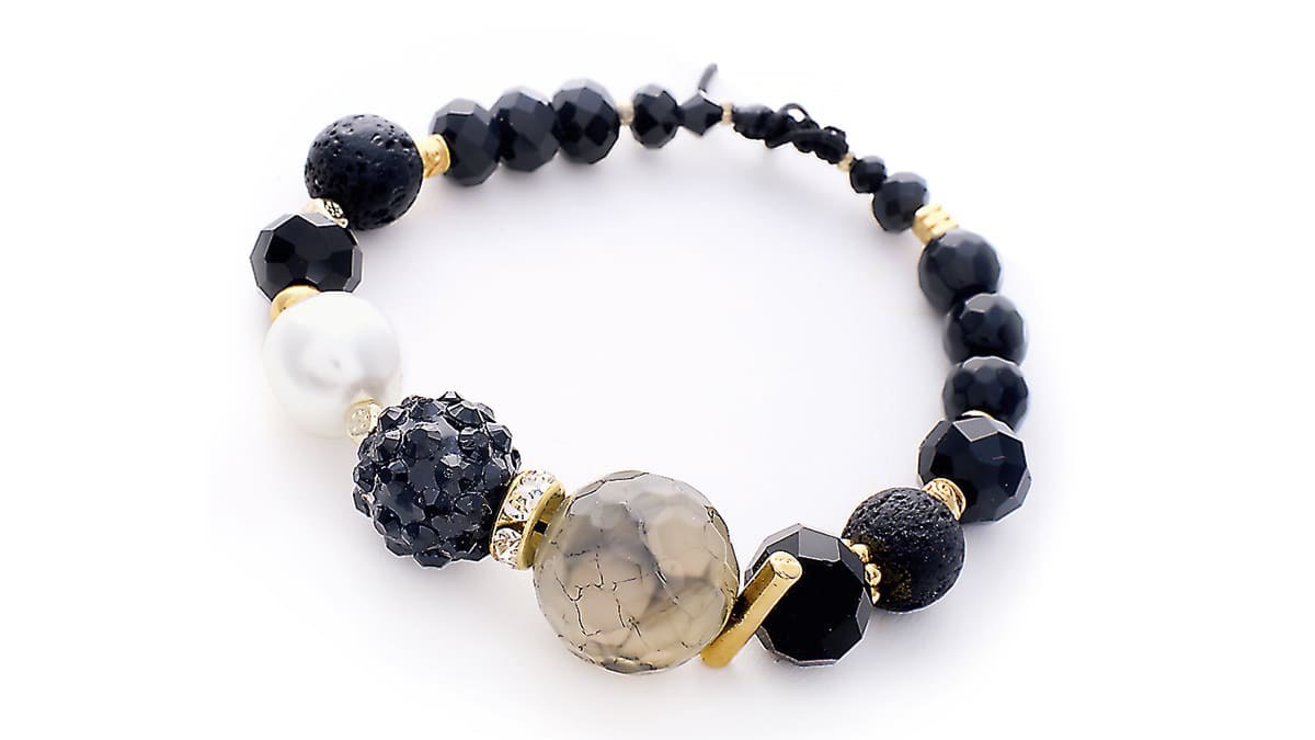 Βραχιόλι, €46, linas-exclusive. gr