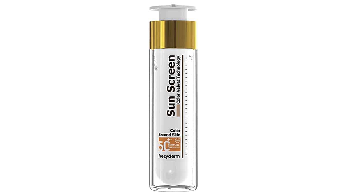 Αντηλιακό προσώπου με χρώμα, Sun Screen, Color Velvet Technology, Color Second SKin SPF50+, Frezyderm, €32,39 (στα Φαρμακεία)