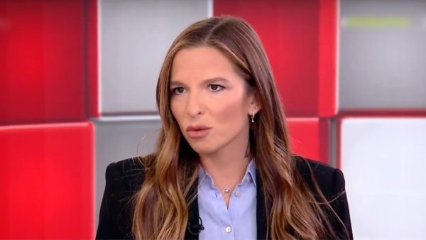 H Εριέττα Κούρκουλου μιλάει πρώτη φορά για τη μαιευτική βία: «Στις περισσότερες γυναίκες δεν τους ανήκει ο ίδιος τους ο τοκετός»