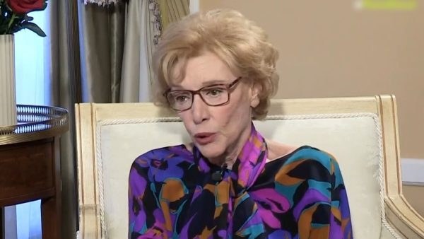 Μάρω Κοντού: «Μετά τον θάνατο της μητέρας μου και το διαζύγιο χρειάστηκα βοήθεια, έκανα ψυχανάλυση»