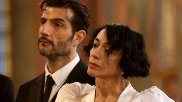 Η Έλενα Τοπαλίδου στον γάμο της με τον Νίκο Κουρή