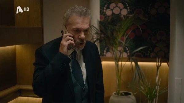 Ο Λεωνίδας σε σκηνή της σειράς Ο Τιμωρός