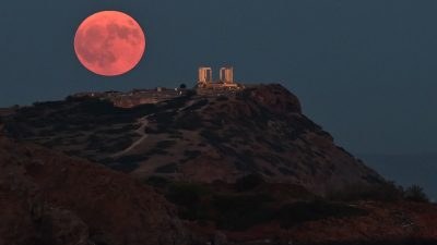 η πανσεληνος
