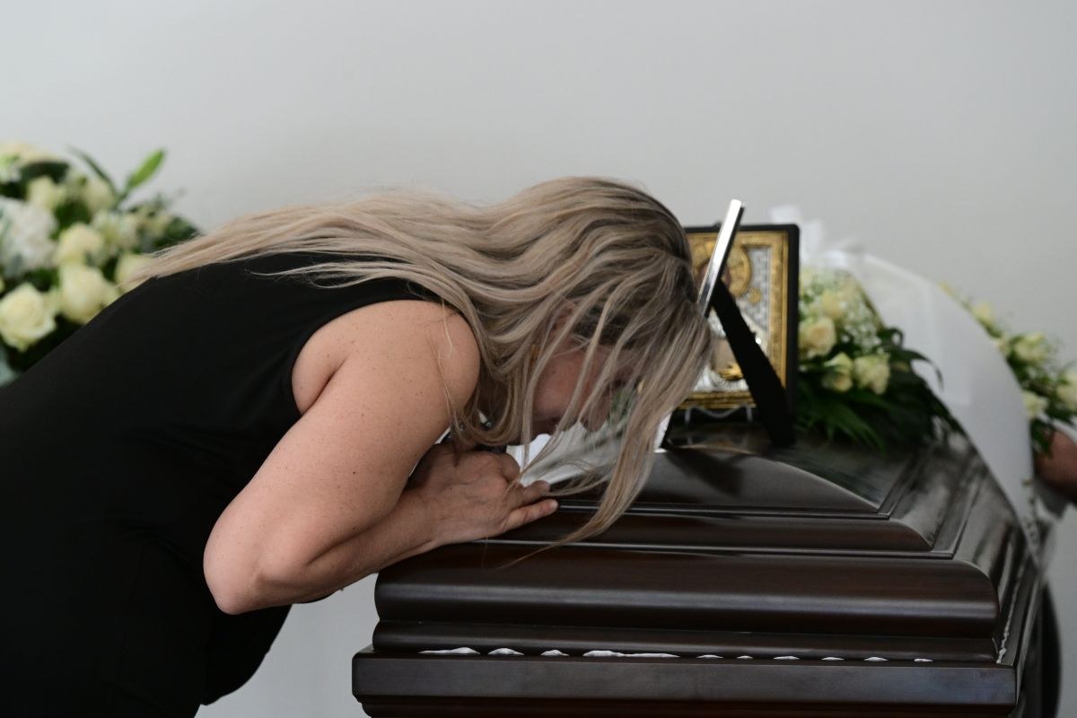 Φωτογραφίες από την κηδεία του Μίμη Πλέσσα