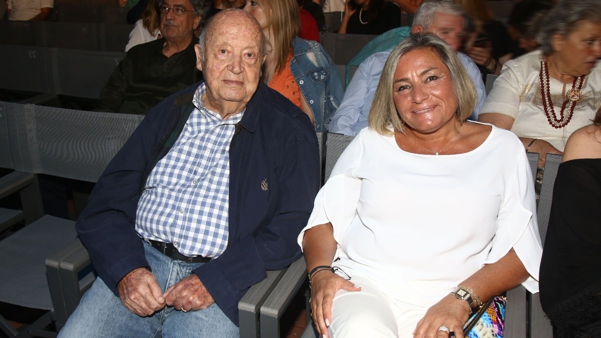 Ο Μίμης Πλέσσας και η Λουκίλα Κάρρερ σε έξοδό τους στο παρελθόν