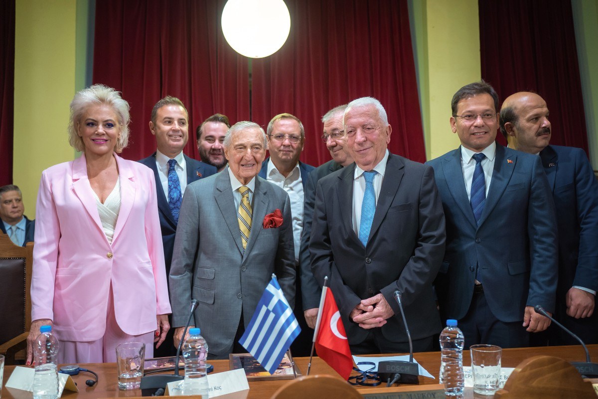 Οι Δήμητρα Μουτζούρη, Ραχμί Κότς, Κώστας Μουτζούρης, Δήμαρχοι και Εκπρόσωποι Φορέων από την Τουρκία