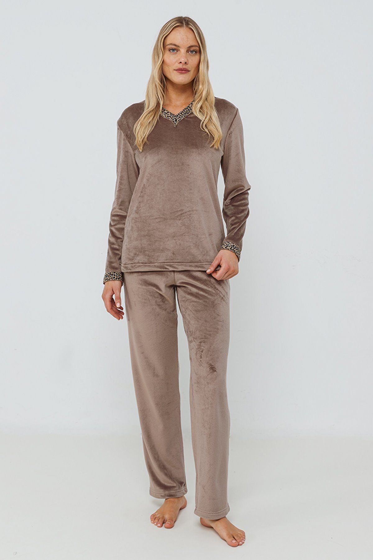 βελούδινη φόρμα giota homewear