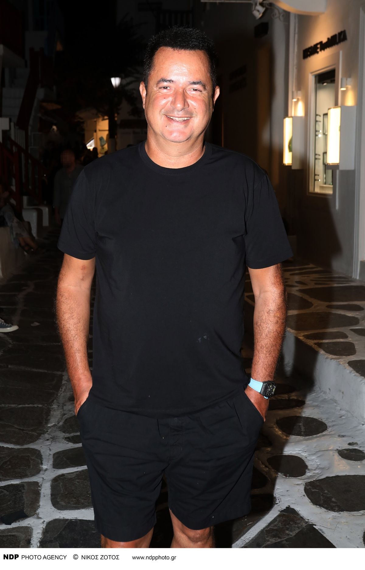 Ο ΣΚΑΪ διώχνει τον Ατζούν - Ποιο κανάλι τον μαζεύει; Αποκλειστικό