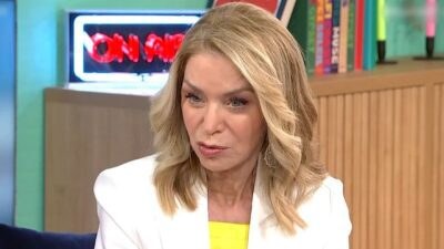 Έλλη Στάη: «Μου είχαν "κοπεί τα πόδια" όταν ο Κωνσταντίνος Καραμανλής μου είχε πει ότι με παρακολουθεί»
