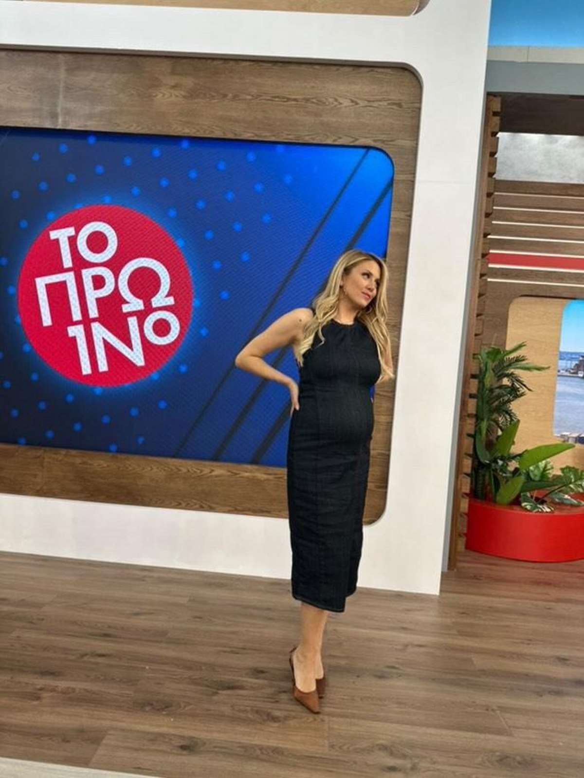 Η Φωτεινή Πετρογιάννη με παπούτσια Envie Shoes