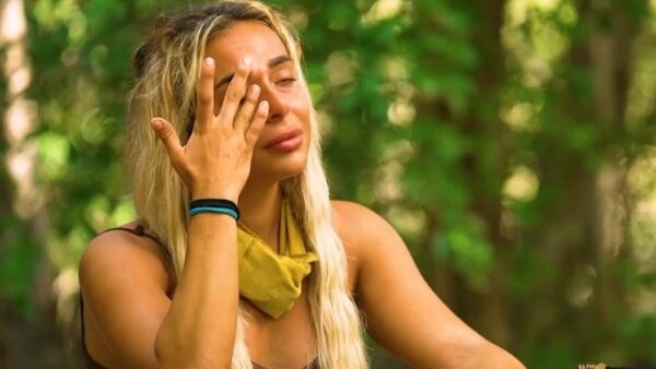 Survivor - Λύγισε η Χριστιάνα: «Δεν θα ήθελα να βρίσκομαι εδώ»