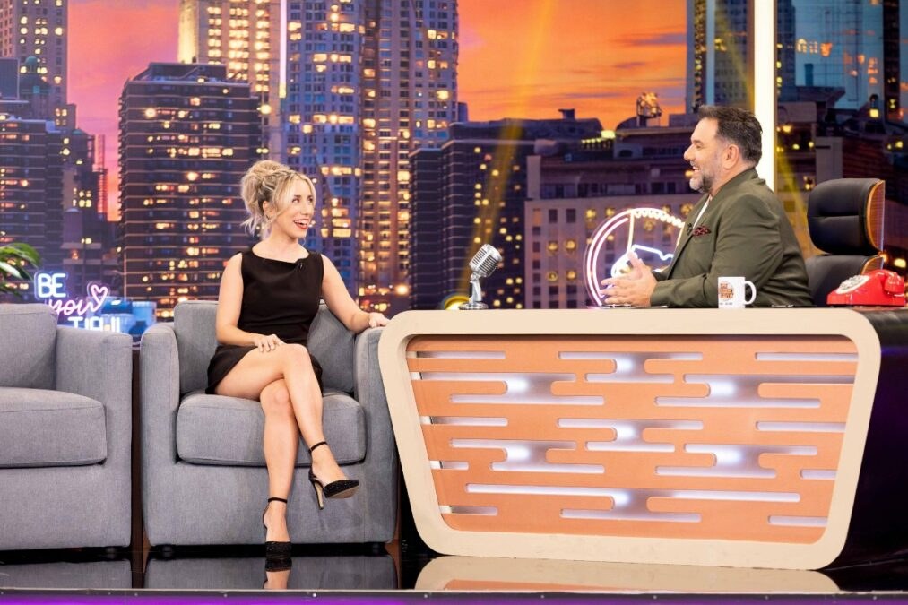 «The 2Night Show» - Αυτοί είναι οι αποψινοί (11/11) καλεσμένοι του Γρηγόρη Αρναούτογλου