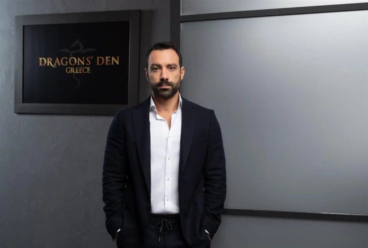 Ο Τανιμανίδης στα backstage του Dragons den