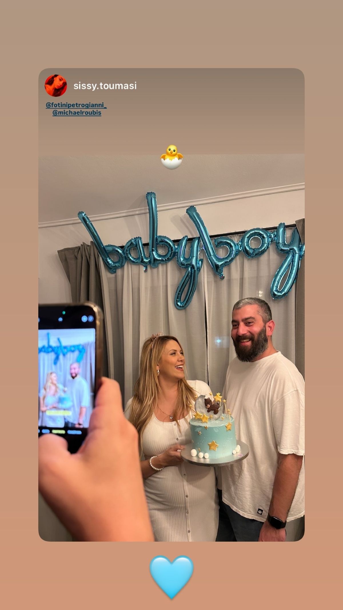 Η Φωτεινή Πετρόγιαννη στο baby shower για τον γιο της.