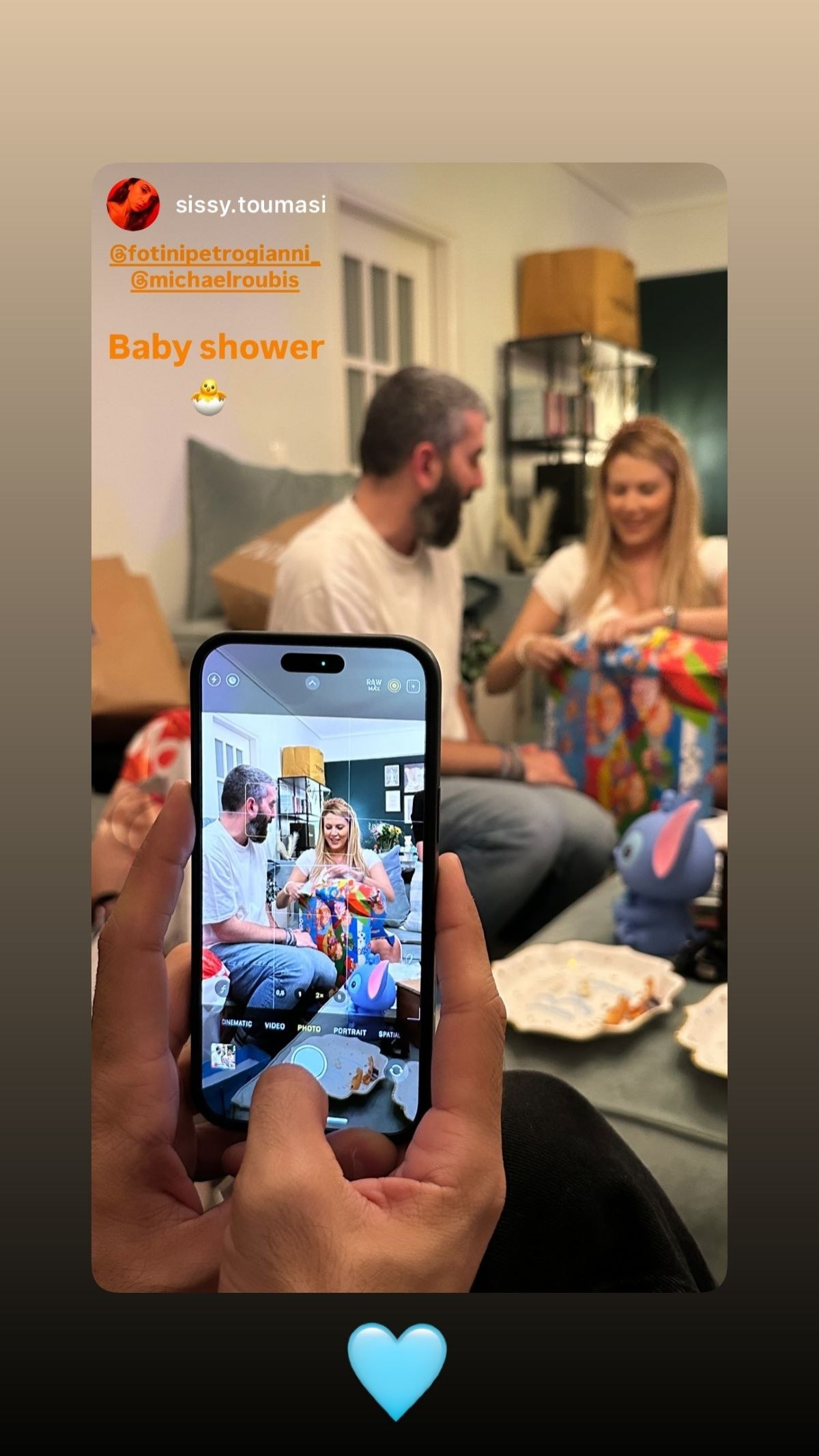 Η Φωτεινή Πετρόγιαννη στο baby shower για τον γιο της.