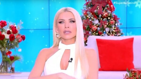 Η Κατερίνα Καινούργιου στο πλατό του Super Κατερίνα