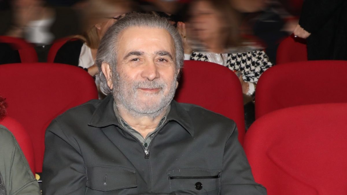 Ο Λάκης Λαζόπουλος στο θέατρο