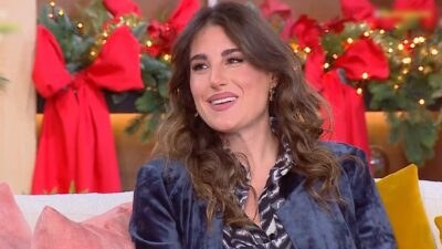 Παυλίνα Βουλγαράκη: «Έχω σχέση και είμαι πολύ καλά» - Απαντάει για τον πατέρα της και για τα φλερτ