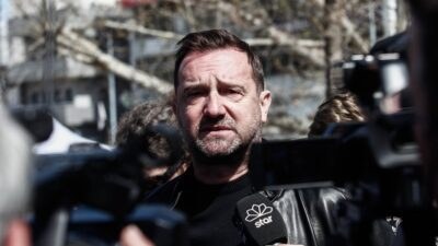 Ο Νίκος Πλακιάς μιλάει στις κάμερες