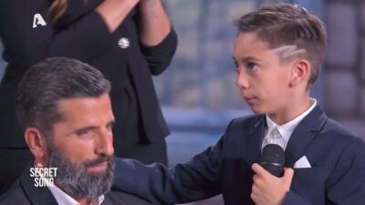 Ο Θανάσης Βισκαδουράκης με τον γιο του στο Secret Song