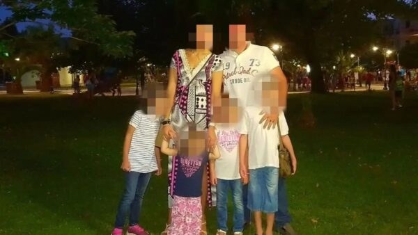 Ο Αστυνομικός Βουλής με την οικογένειά του