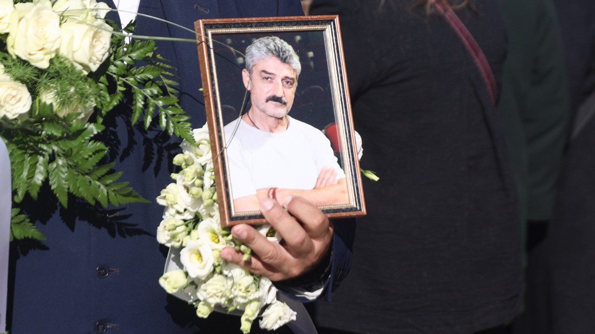 O Δημήτρης Ήμελλος στην κηδεία του