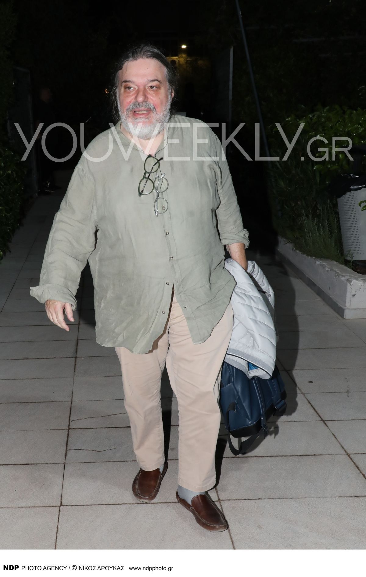 Ο Δημήτρης Παπαδημητρίου σε βραδινή έξοδο