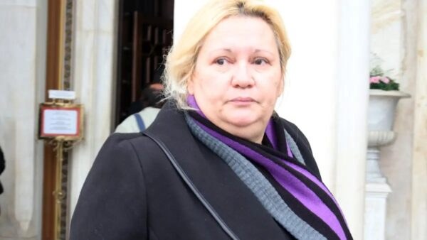 Στο νοσοκομείο η Καίτη Φίνου