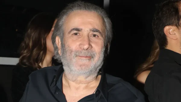 Συνέντευξη του Λάκη Λαζόπουλου στη Secret των Παραπολιτικών